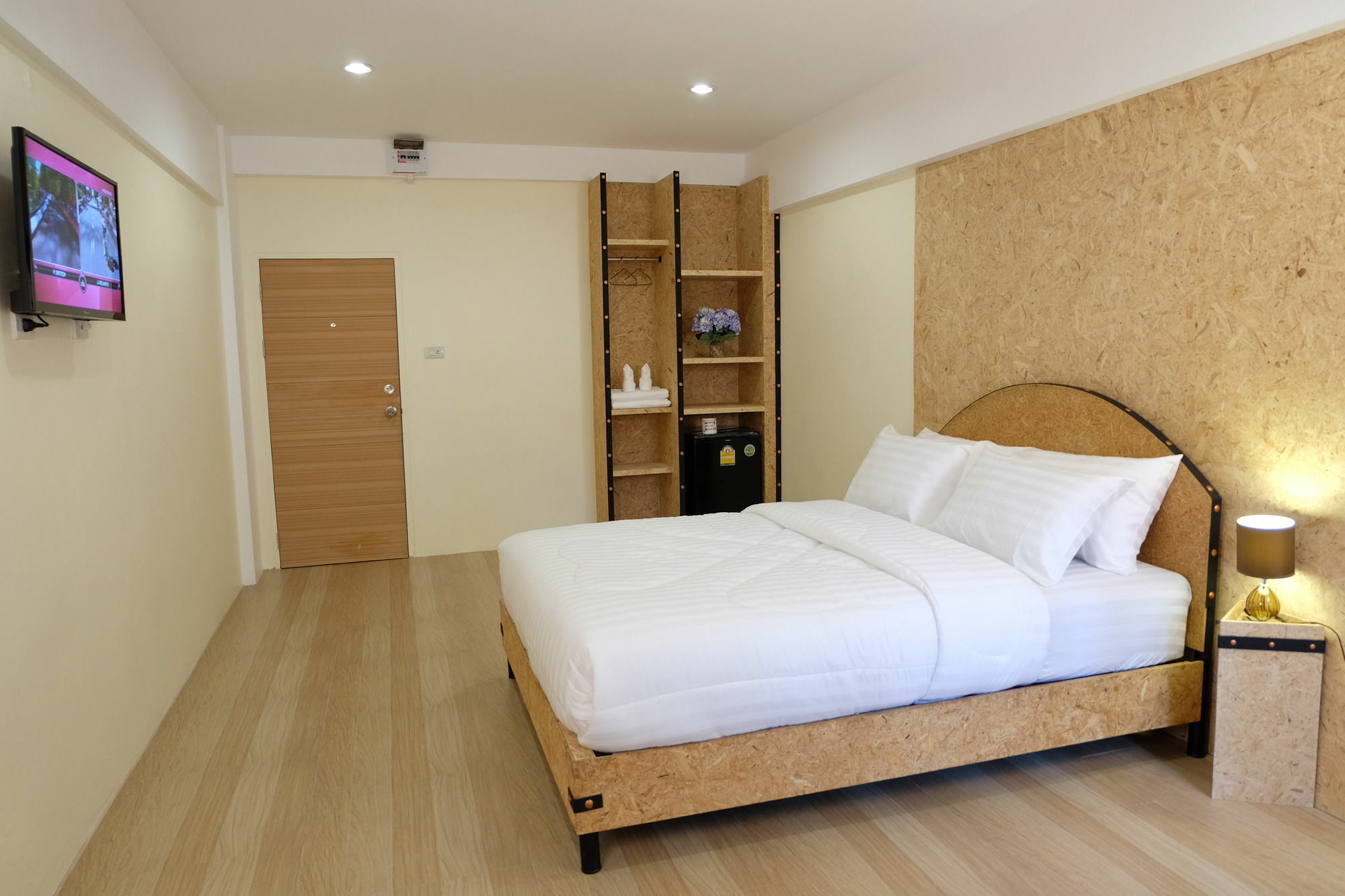 Area 69 Aparthotel Bangkok Buitenkant foto